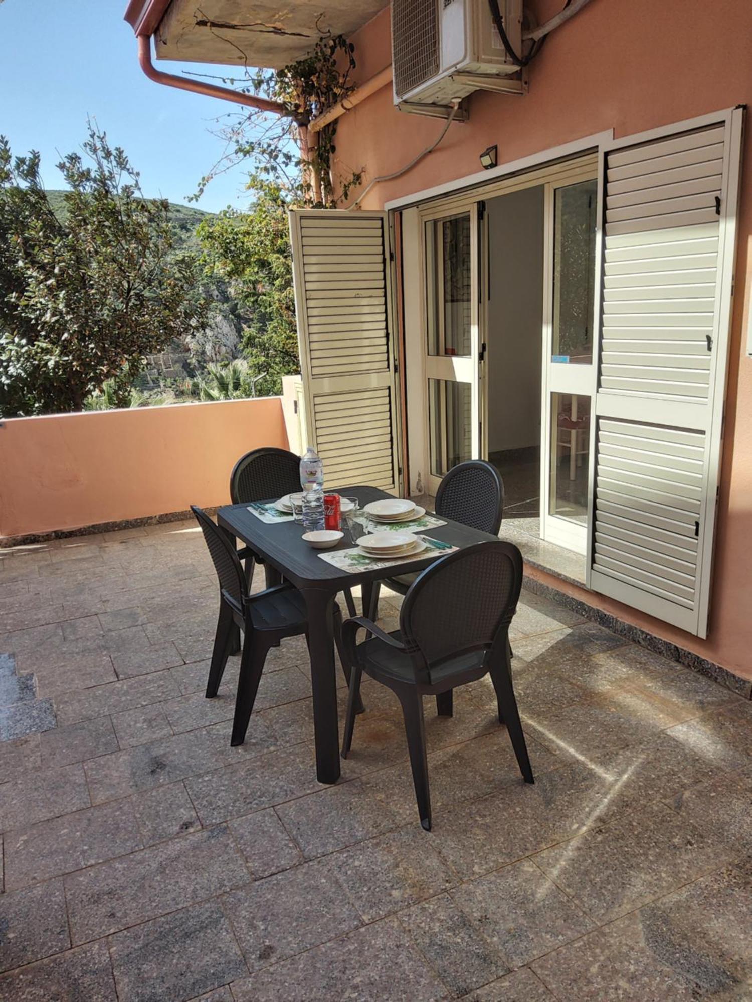 Apartament Casa Rosa I.U.N Q9637 Buggerru Zewnętrze zdjęcie
